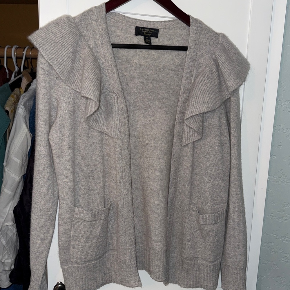 Charter club luxury cashmere ruffle sweater M